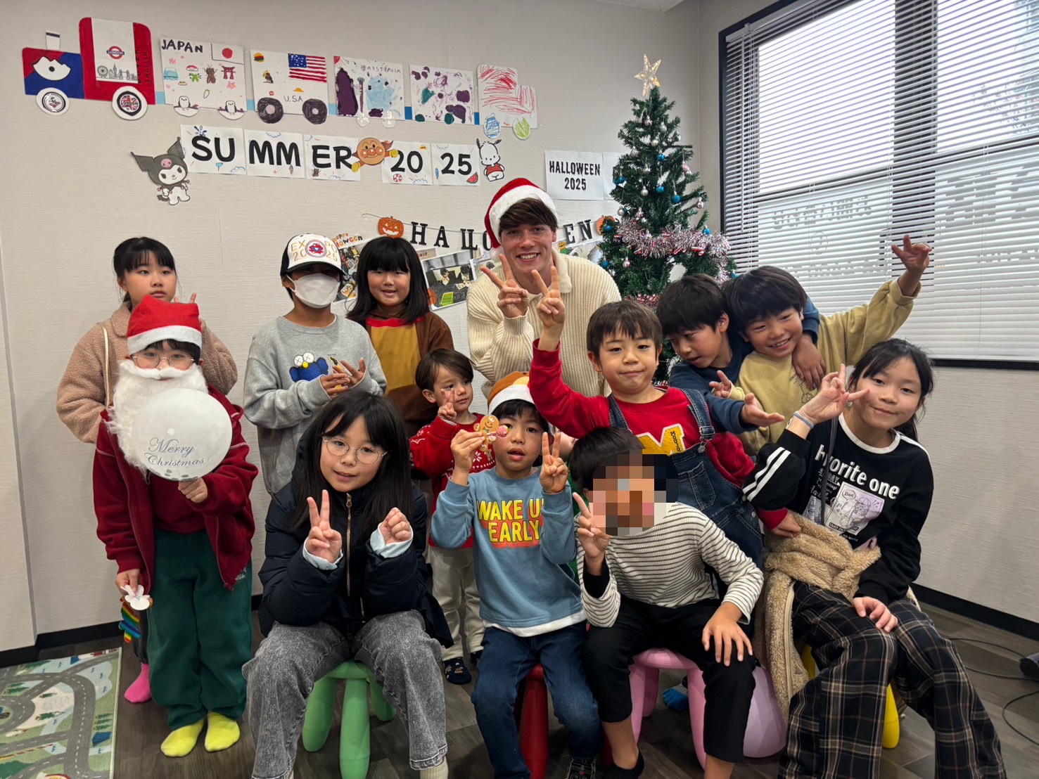 クリスマスパーティーの集合写真